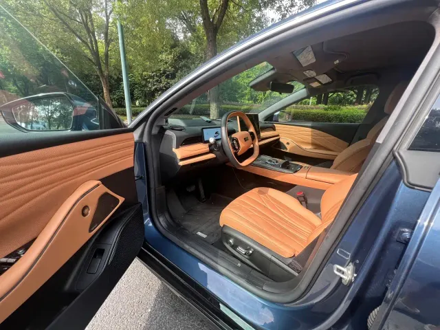 Geely Galaxy Xingyao 8 — Фото автомобиля 9