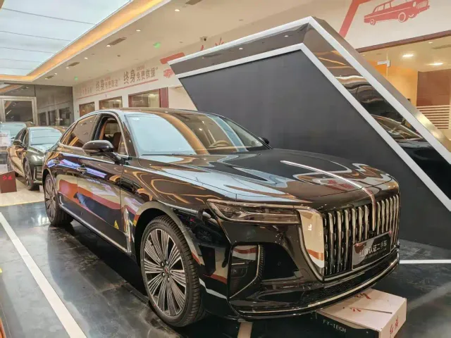Hongqi H9 — Фото автомобиля 2