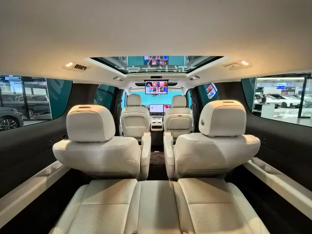 Li Auto MEGA — Фото автомобиля 10