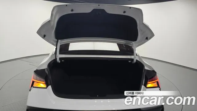 Hyundai Avante CN7 — Фото автомобиля 26