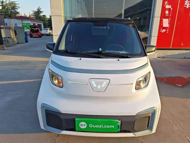 Wuling NanoEV — Фото автомобиля 2