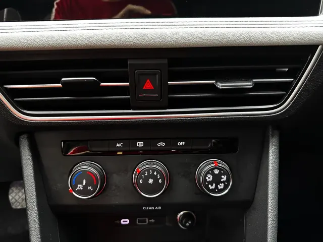 Volkswagen Tiguan L — Фото автомобиля 15