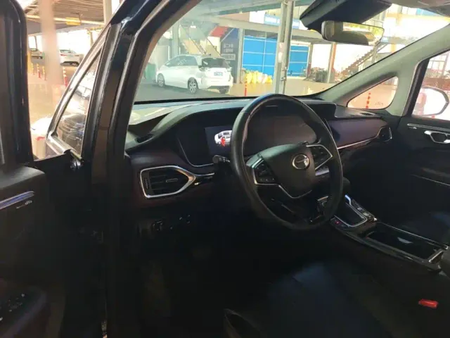 GAC Trumpchi M6 — Фото автомобиля 9