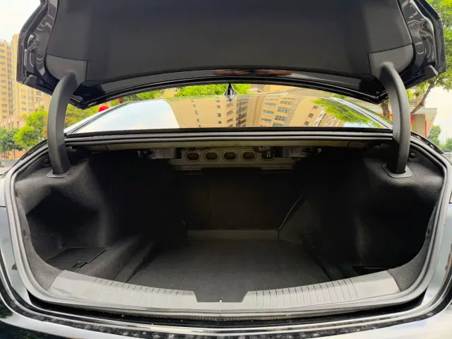 Cadillac CT5 — Фото автомобиля 8