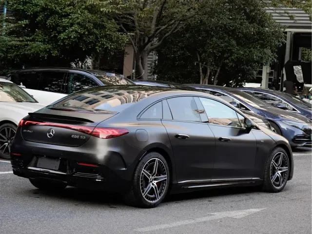 Mercedes-Benz EQE AMG — Фото автомобиля 4