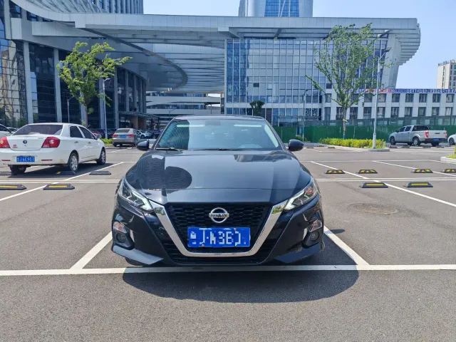 Nissan Teana 2021 2.0L XL Comfort — Фото автомобиля 2