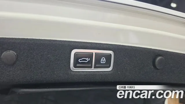 Hyundai Grandeur GN7 — Фото автомобиля 22
