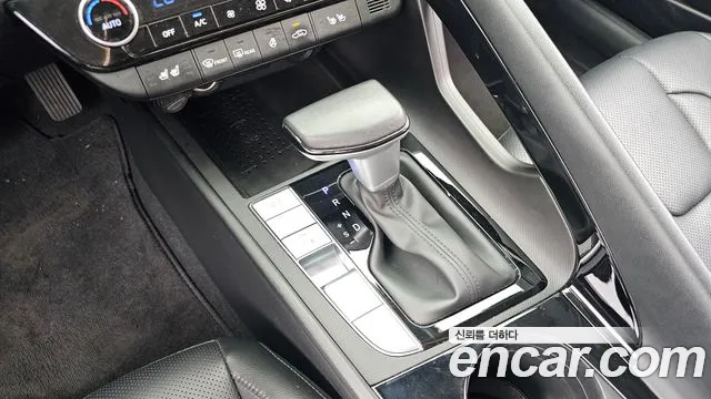 Hyundai AVANTE Avante (CN7) — Фото автомобиля 9