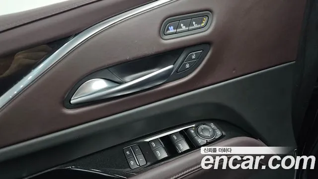 Cadillac Escalade Generation 5 — Фото автомобиля 28