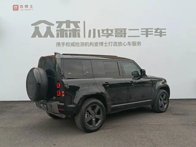 Land Rover Defender — Фото автомобиля 6