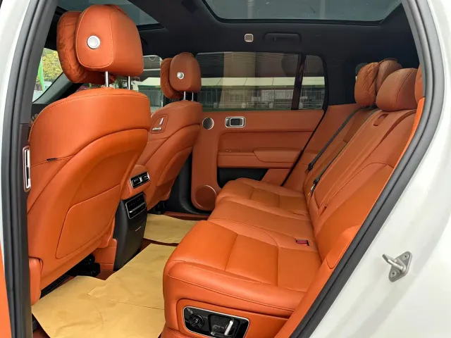 Li Auto L7 — Фото автомобиля 15