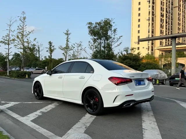 Mercedes-Benz Mercedes-Benz A-Class 2022 A 200 L Sport Sedan Style — Фото автомобиля 6