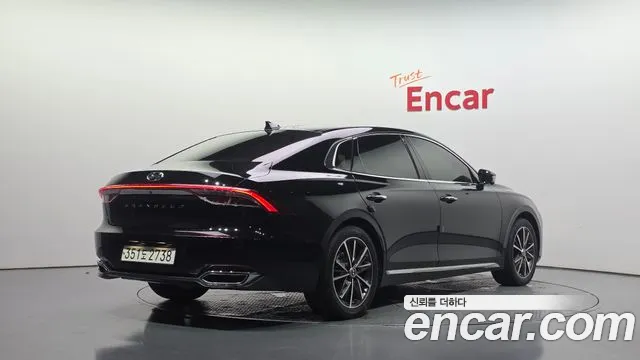Hyundai Grandeur Новый Grandeur IG 3.0 LPi (Для проката) — Фото автомобиля 2