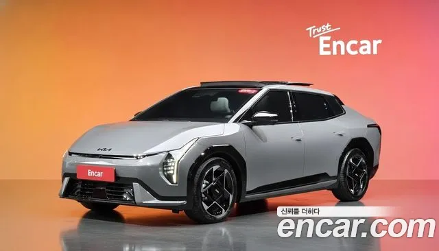 Фотография автомобиля — Kia EV4