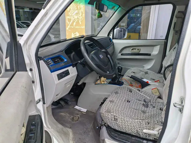 Yuan Cheng Yuan Cheng E5 2022 E5L Pure Electric Van Guoxuan 39.9kWh — Фото автомобиля 8