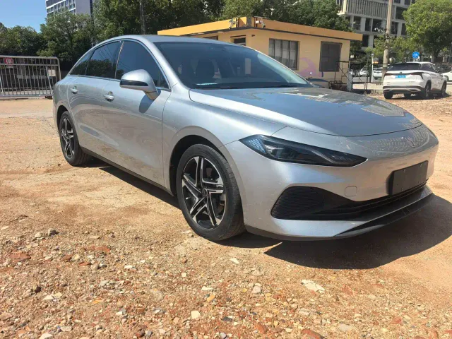Roewe D7 — Фото автомобиля 7