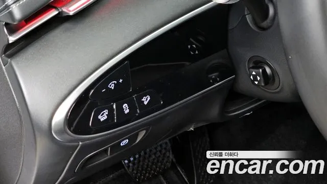 Genesis GV70 2.5T Бензин AWD — Фото автомобиля 17