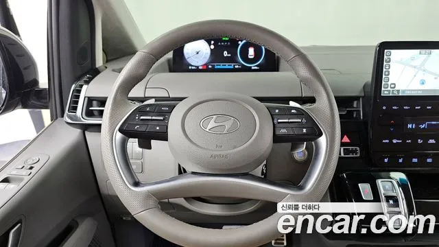 Hyundai Staria Staria 4WD Lounge 9 мест — Фото автомобиля 13