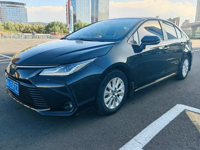Фотография автомобиля — Toyota Corolla