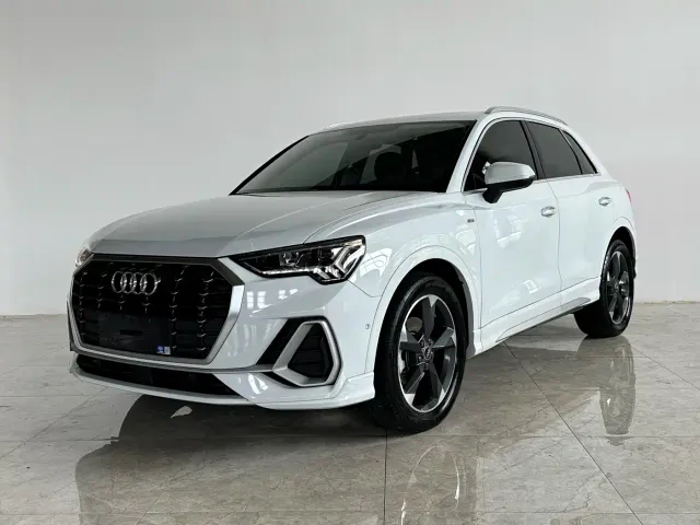 Audi Q3 — Фото автомобиля 2