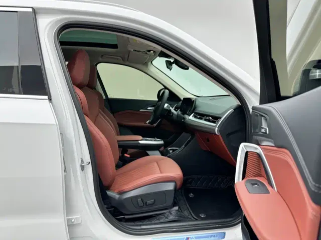BMW X1 — Фото автомобиля 23