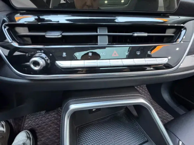 Haval H6 — Фото автомобиля 15