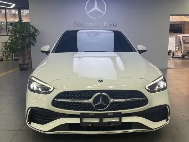 Mercedes-Benz C-Class — Фото автомобиля 3