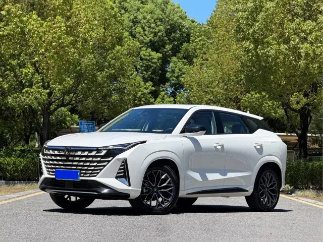 Фотография автомобиля — Changan UNI-Z