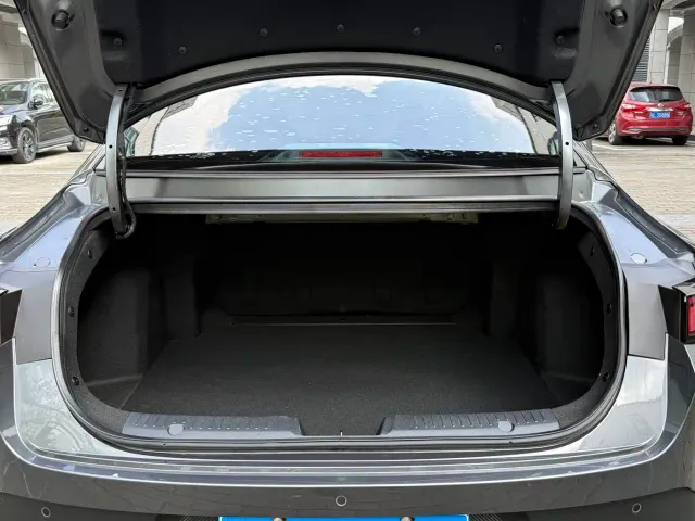 Changan Eado — Фото автомобиля 18