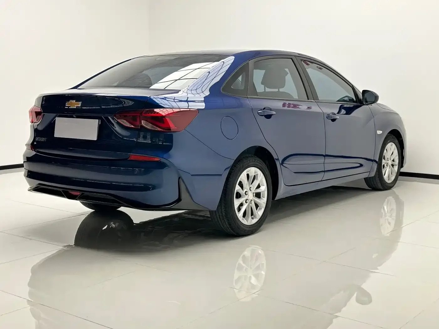 Chevrolet Monza 2023 1.5L Dual-Clutch Enjoyment Edition — Фото автомобиля 6