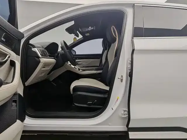 BYD Song PLUS — Фото автомобиля 7