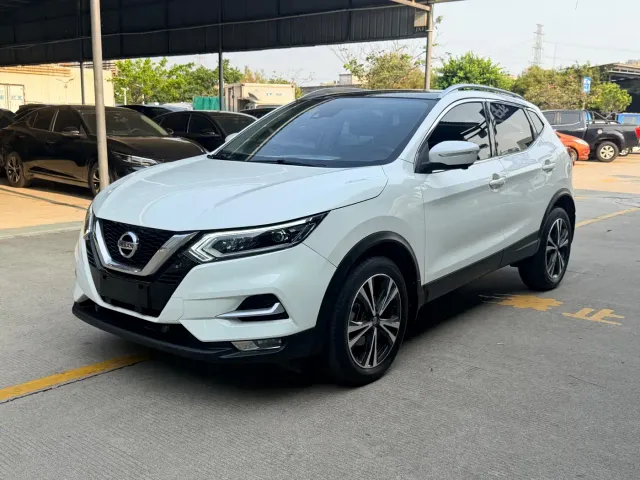 Фотография автомобиля — Nissan Qashqai