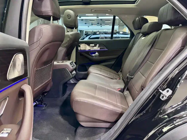 Mercedes-Benz GLE-Class — Фото автомобиля 19