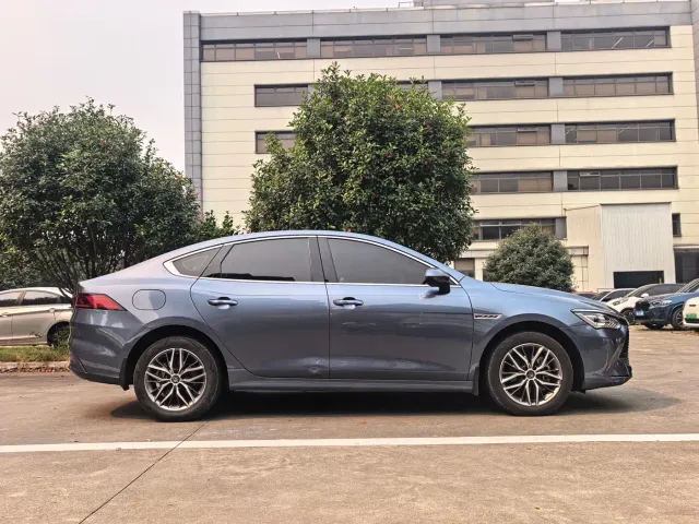 BYD Qin PLUS — Фото автомобиля 4