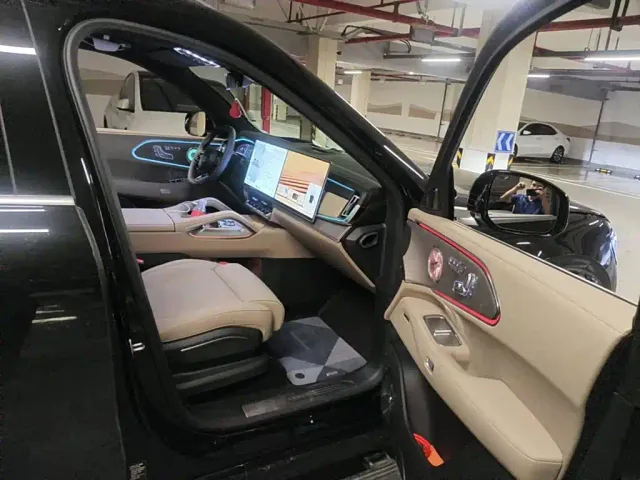 ZEEKR Zeekr 8X 2026 Base Model — Фото автомобиля 12