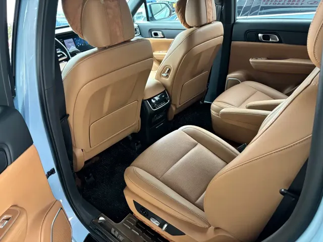Li Auto ONE — Фото автомобиля 6