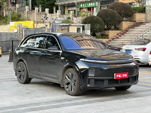 Li Auto L7 — Фото автомобиля 3