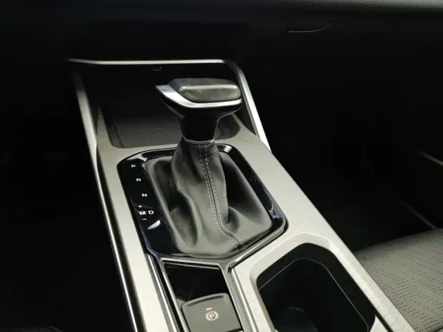 Geely Emgrand — Фото автомобиля 13