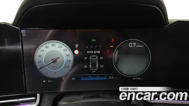 Hyundai Avante CN7 — Фото автомобиля 11