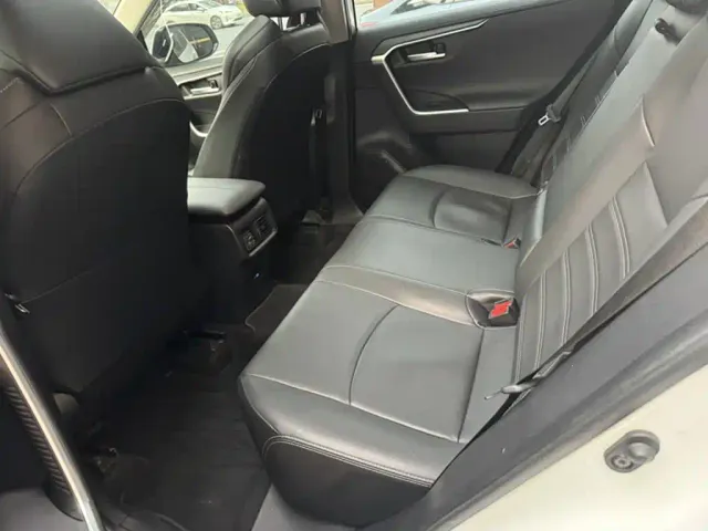 Toyota Wildlander — Фото автомобиля 8