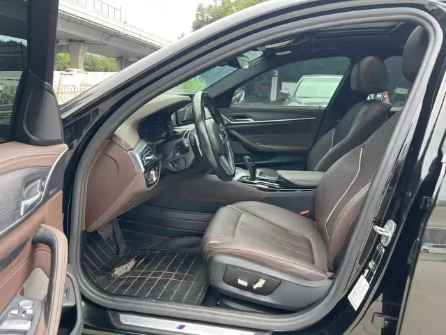 BMW 5 Series — Фото автомобиля 6
