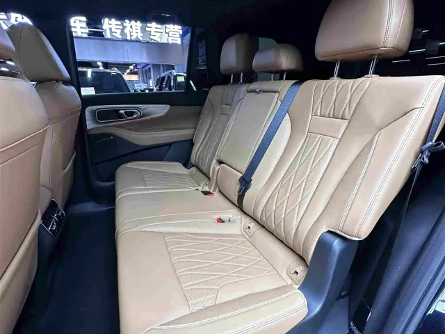 GAC Trumpchi GS8 — Фото автомобиля 26