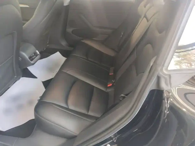 Tesla Model 3 — Фото автомобиля 16