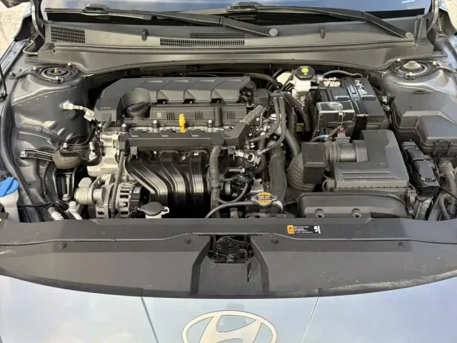 Hyundai Elantra — Фото автомобиля 14
