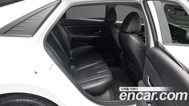 Hyundai Avante CN7 — Фото автомобиля 17