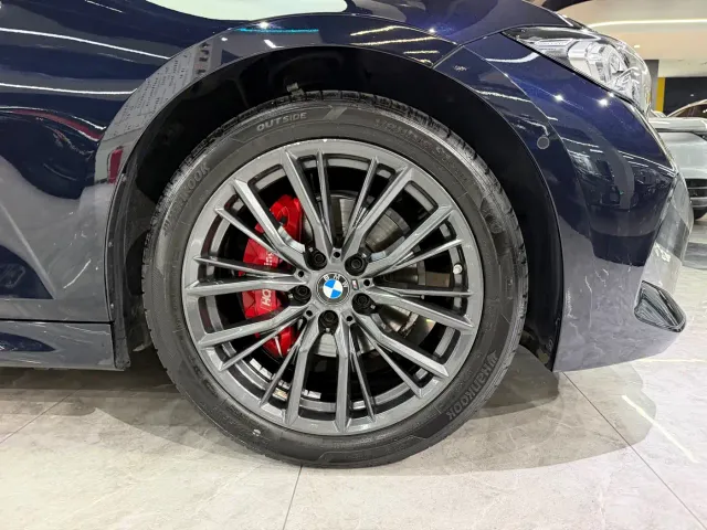BMW 3 Series — Фото автомобиля 14