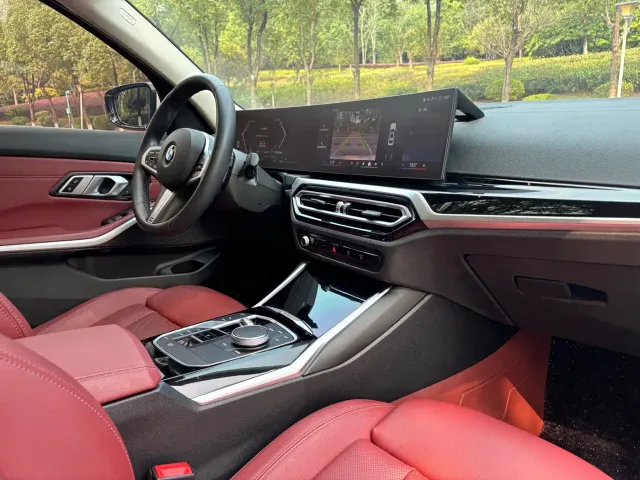 BMW 3 Series — Фото автомобиля 12