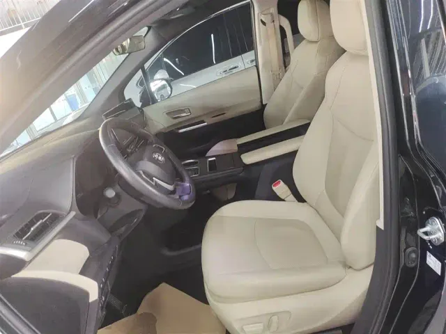 Toyota Granvia — Фото автомобиля 14