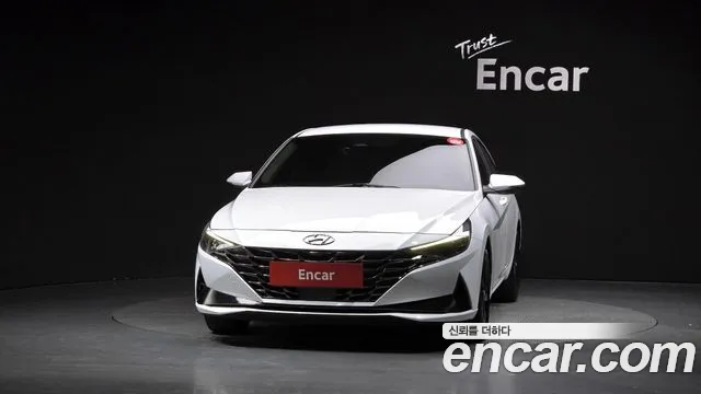 Hyundai Avante CN7 — Фото автомобиля 3