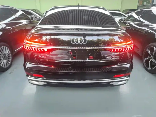 Audi A6L — Фото автомобиля 5
